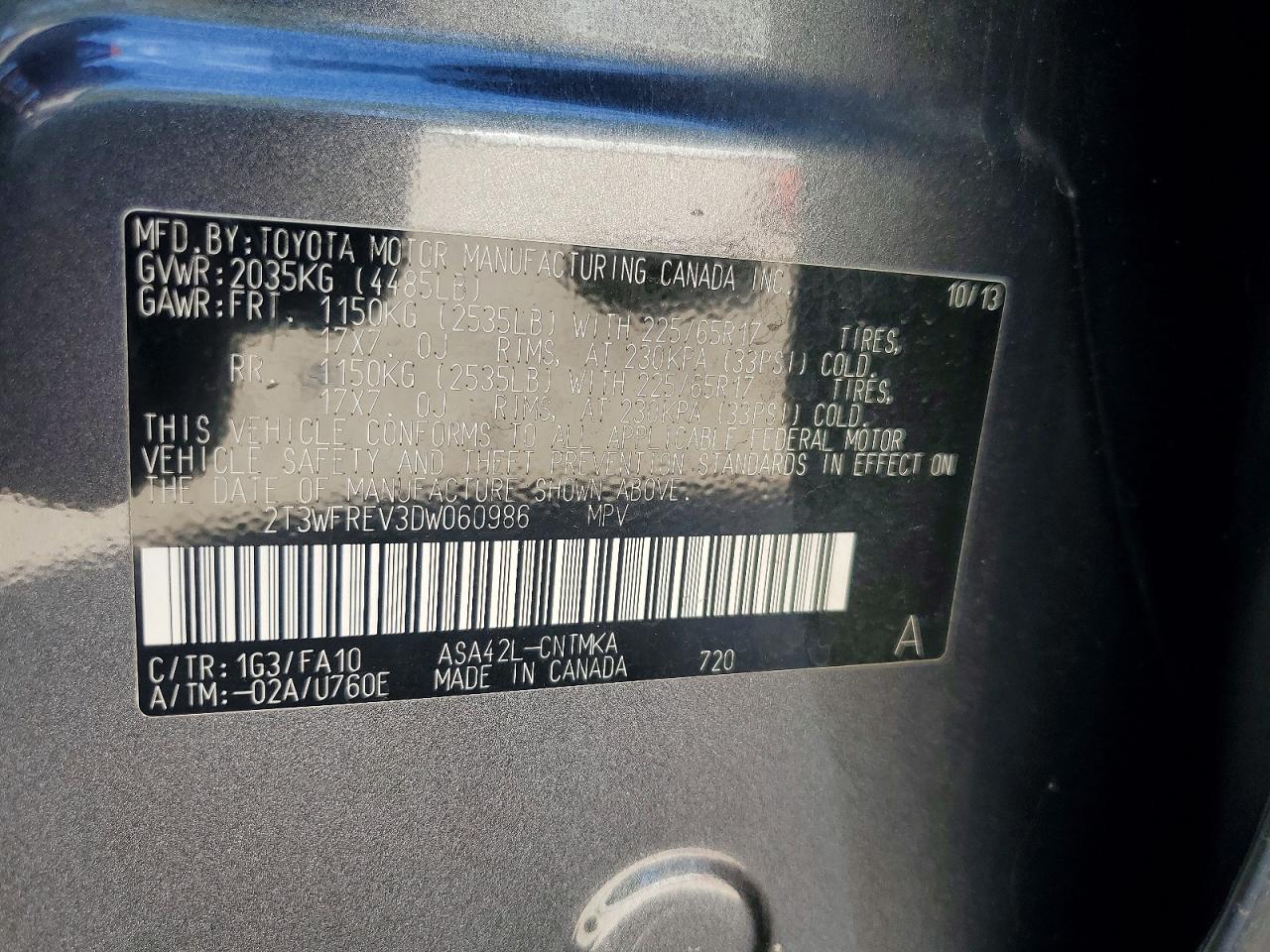 2013 TOYOTA RAV4 XLE photo 23