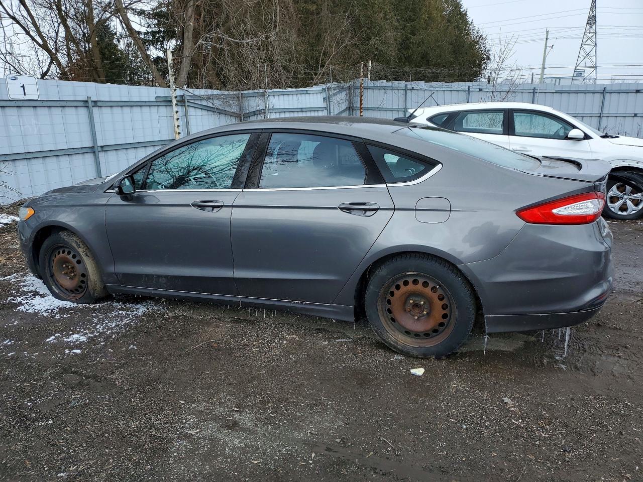 2013 FORD FUSION SE photo 4