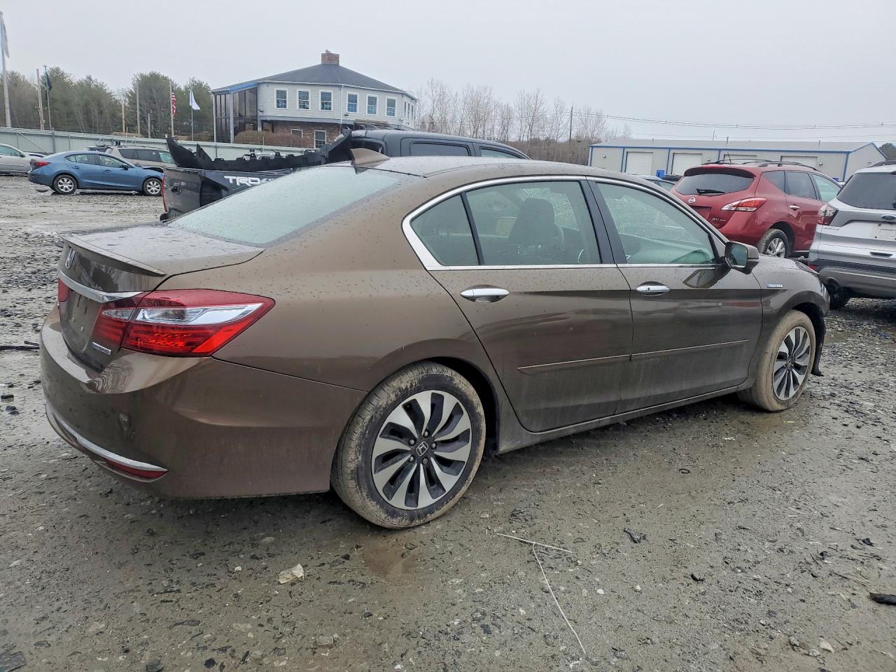2017 HONDA ACCORD HYBRID photo 3