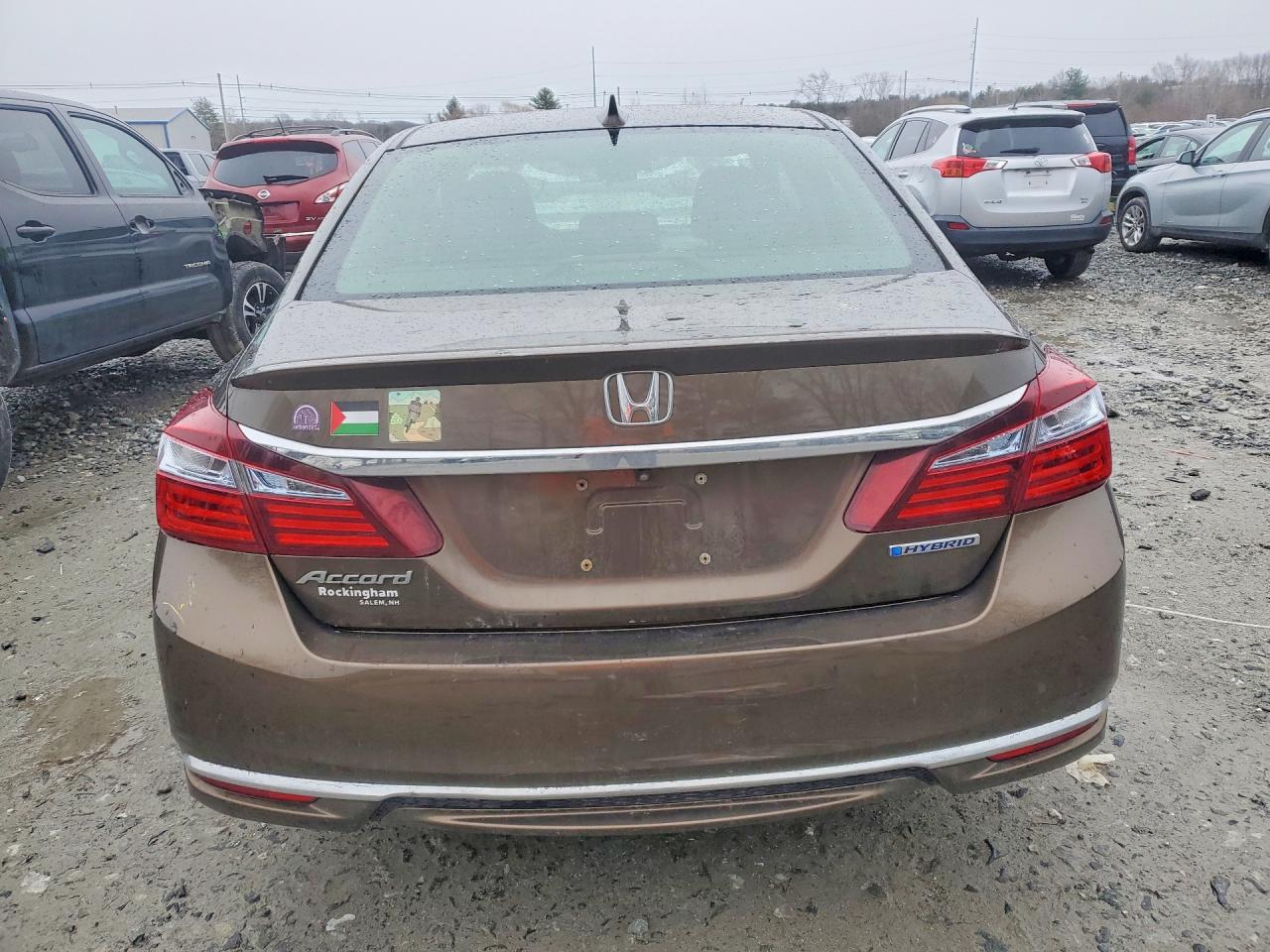 2017 HONDA ACCORD HYBRID photo 6