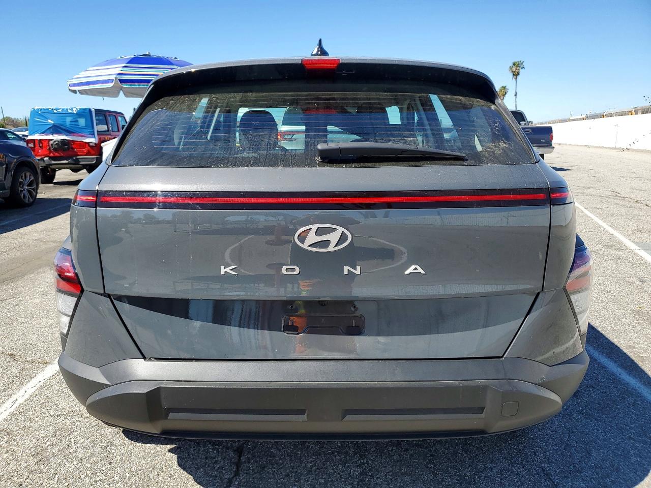 2025 HYUNDAI KONA SE photo 6