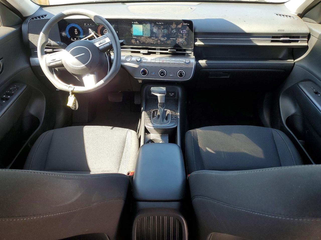 2025 HYUNDAI KONA SE photo 8