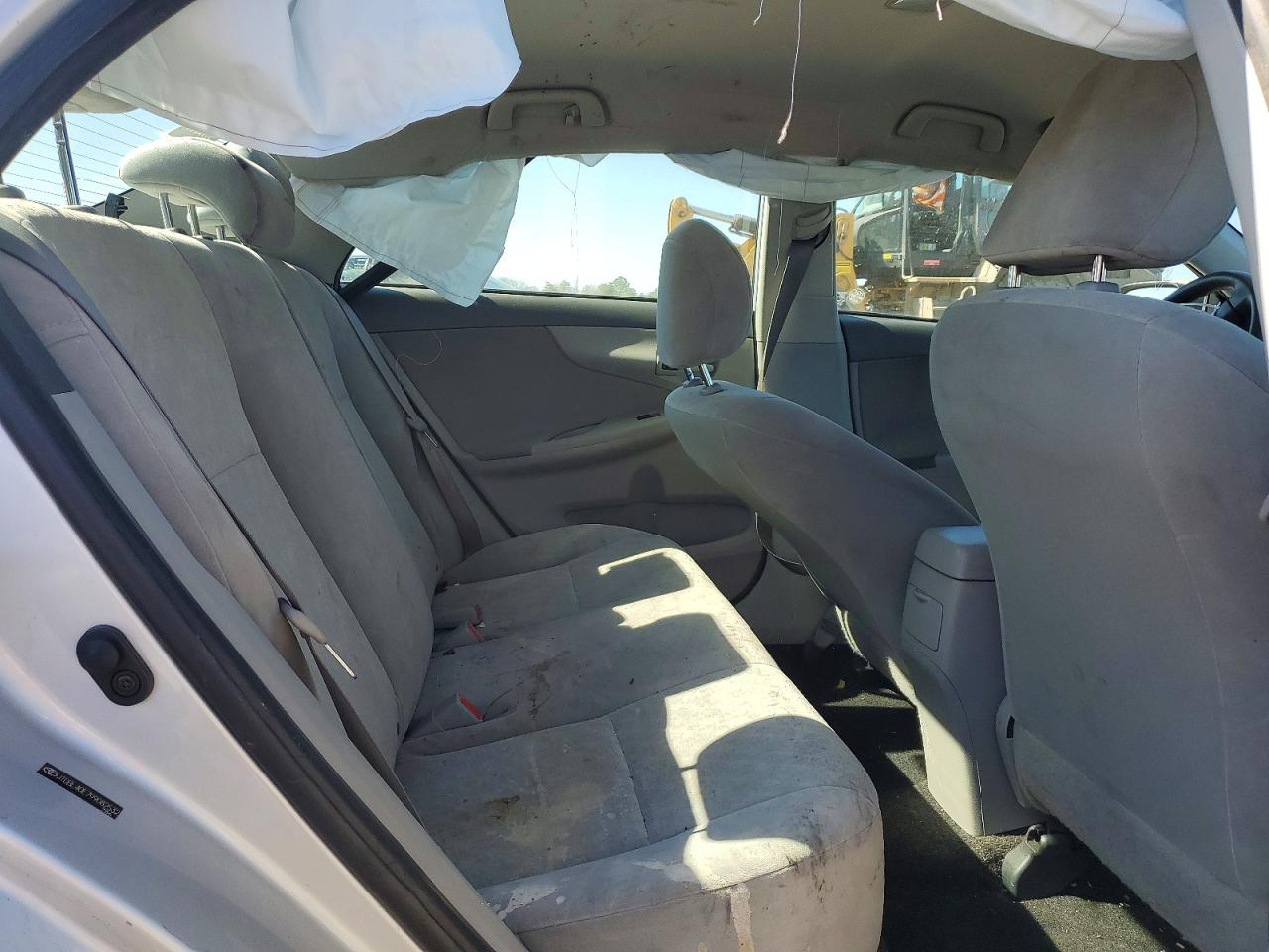 2009 TOYOTA COROLLA LE photo 10