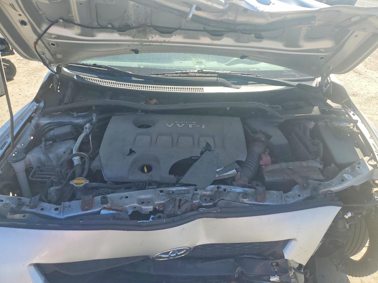 2009 TOYOTA COROLLA LE photo 11