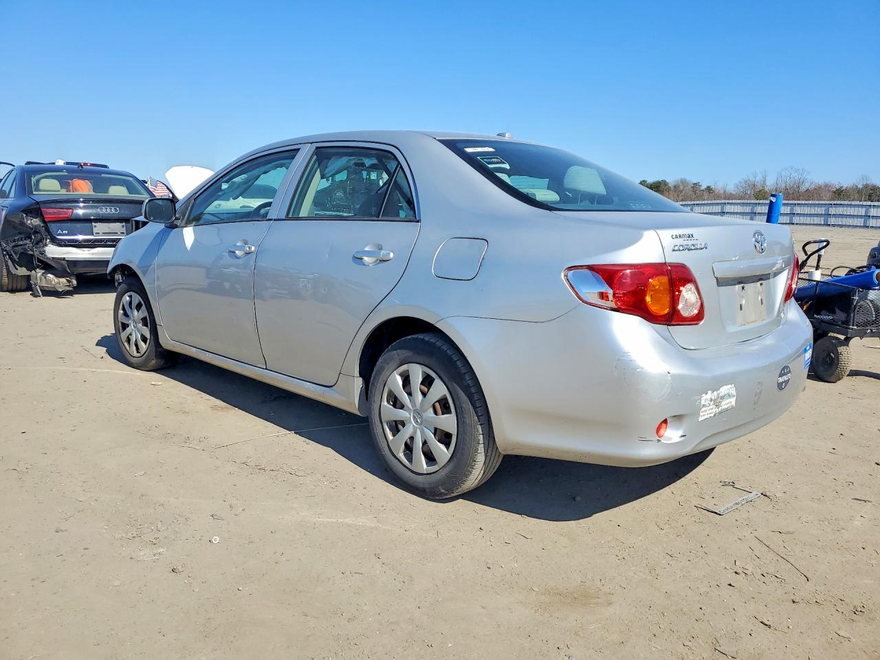 2009 TOYOTA COROLLA LE photo 2