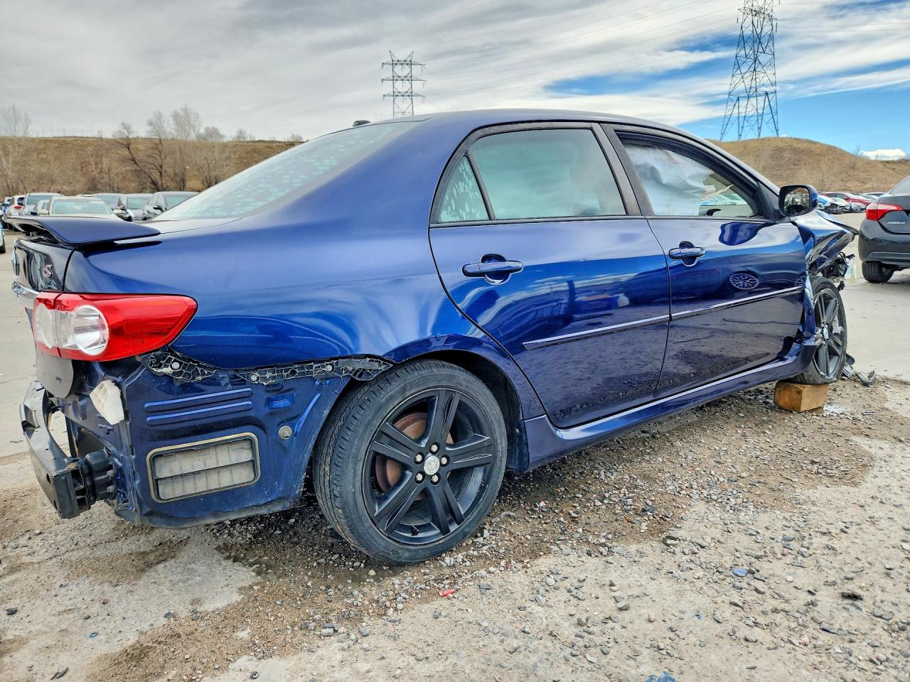 2013 TOYOTA COROLLA S photo 3