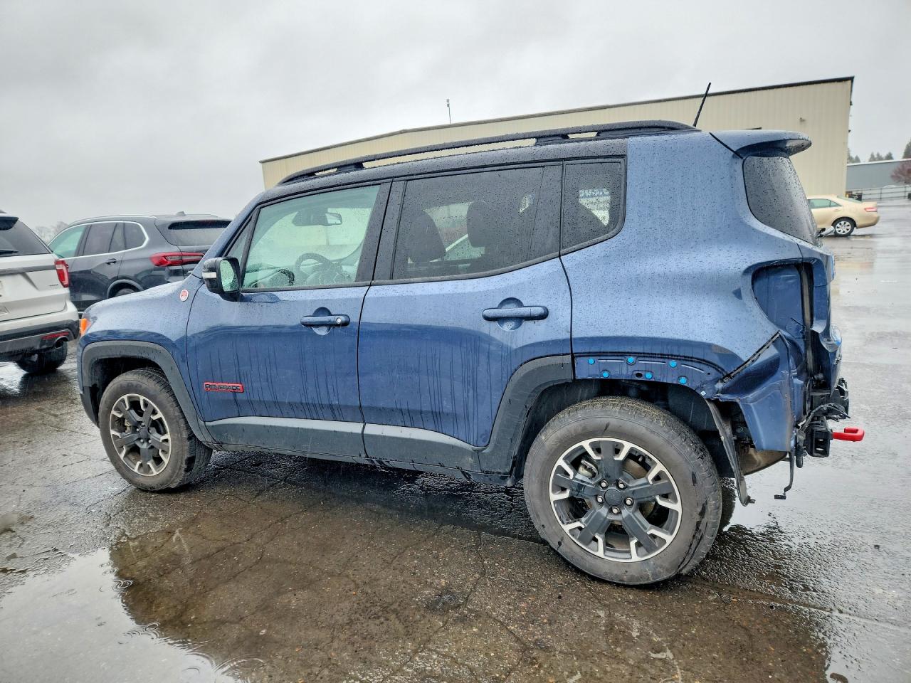 2023 JEEP RENEGADE TRAILHAWK photo 3