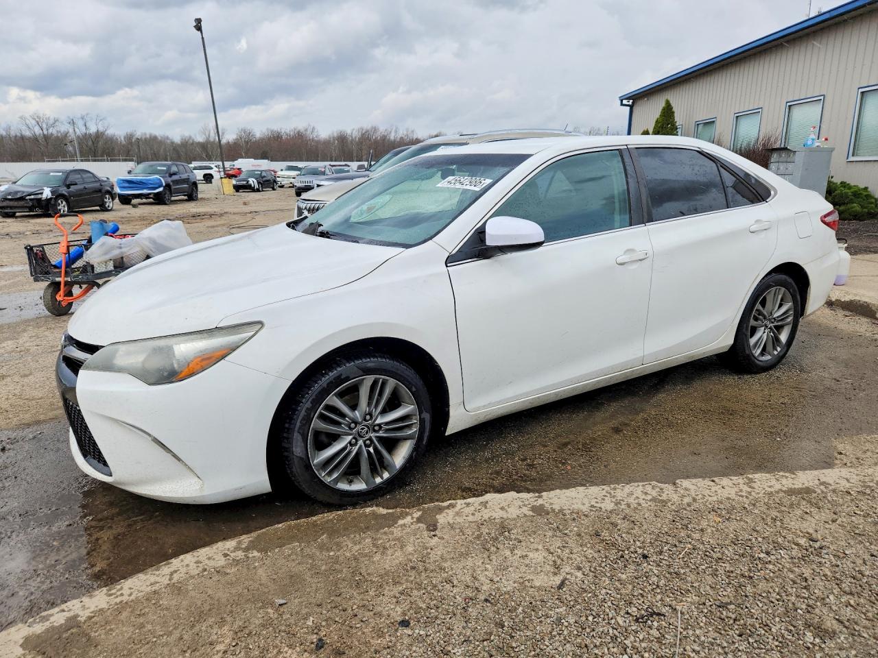 2015 TOYOTA CAMRY