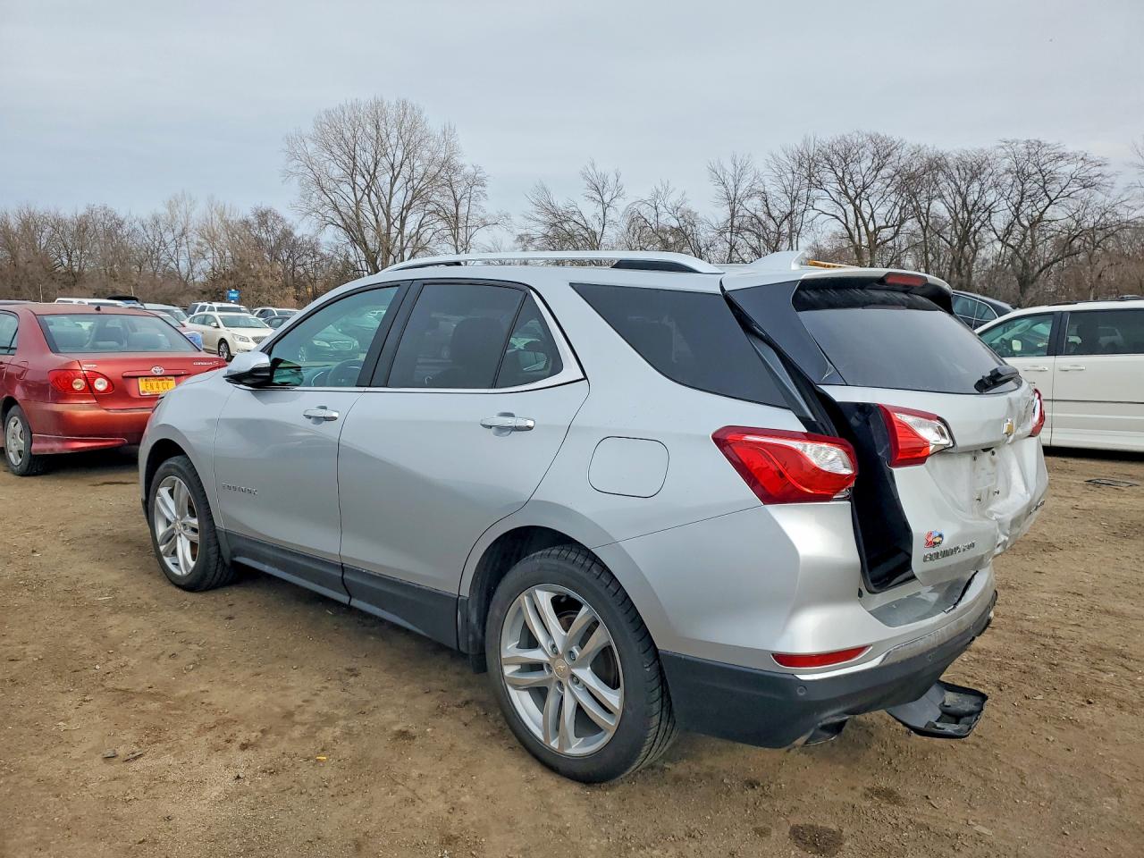 2018 CHEVROLET EQUINOX PREMIER photo 3