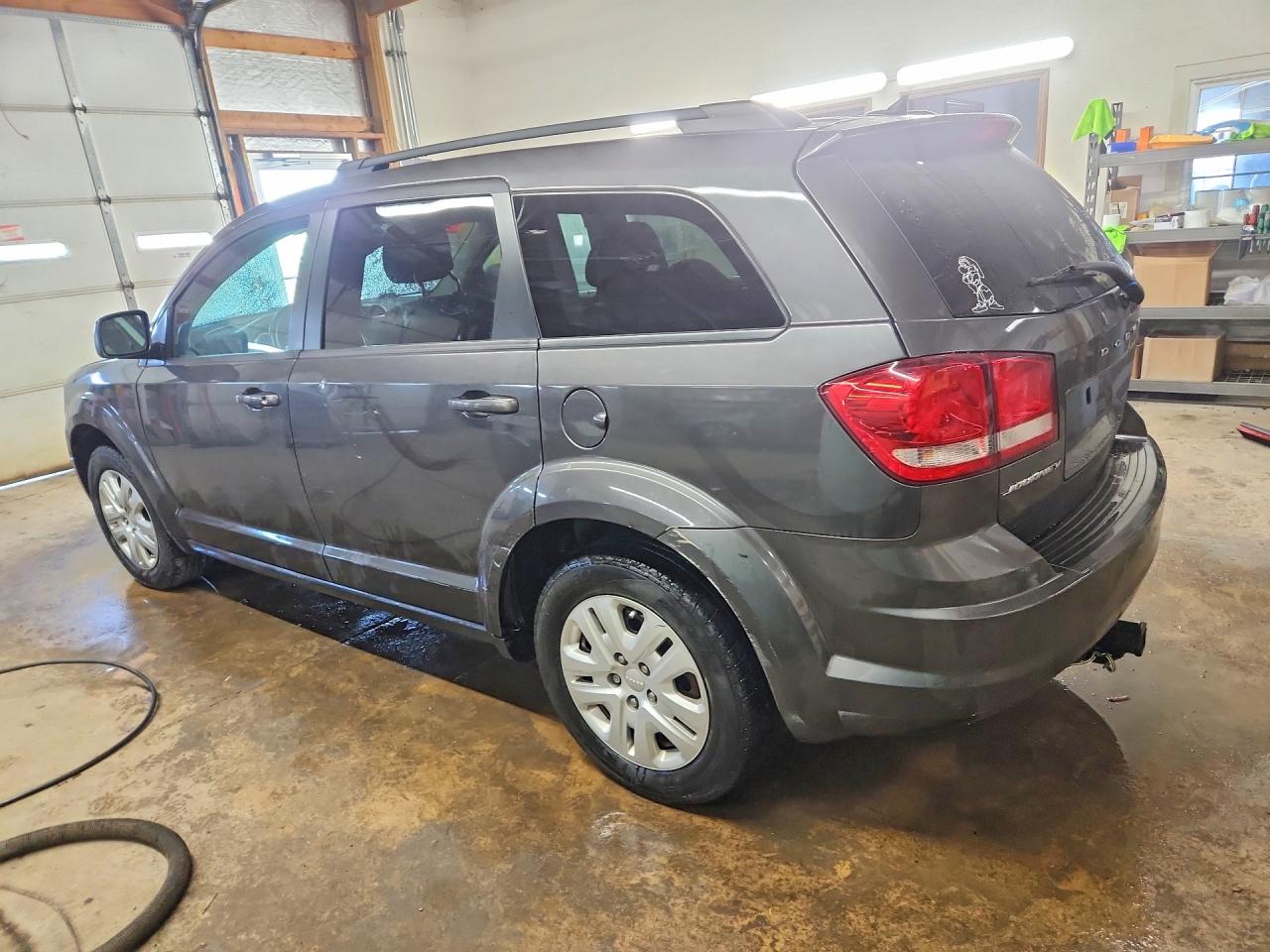 2015 DODGE JOURNEY SE photo 2