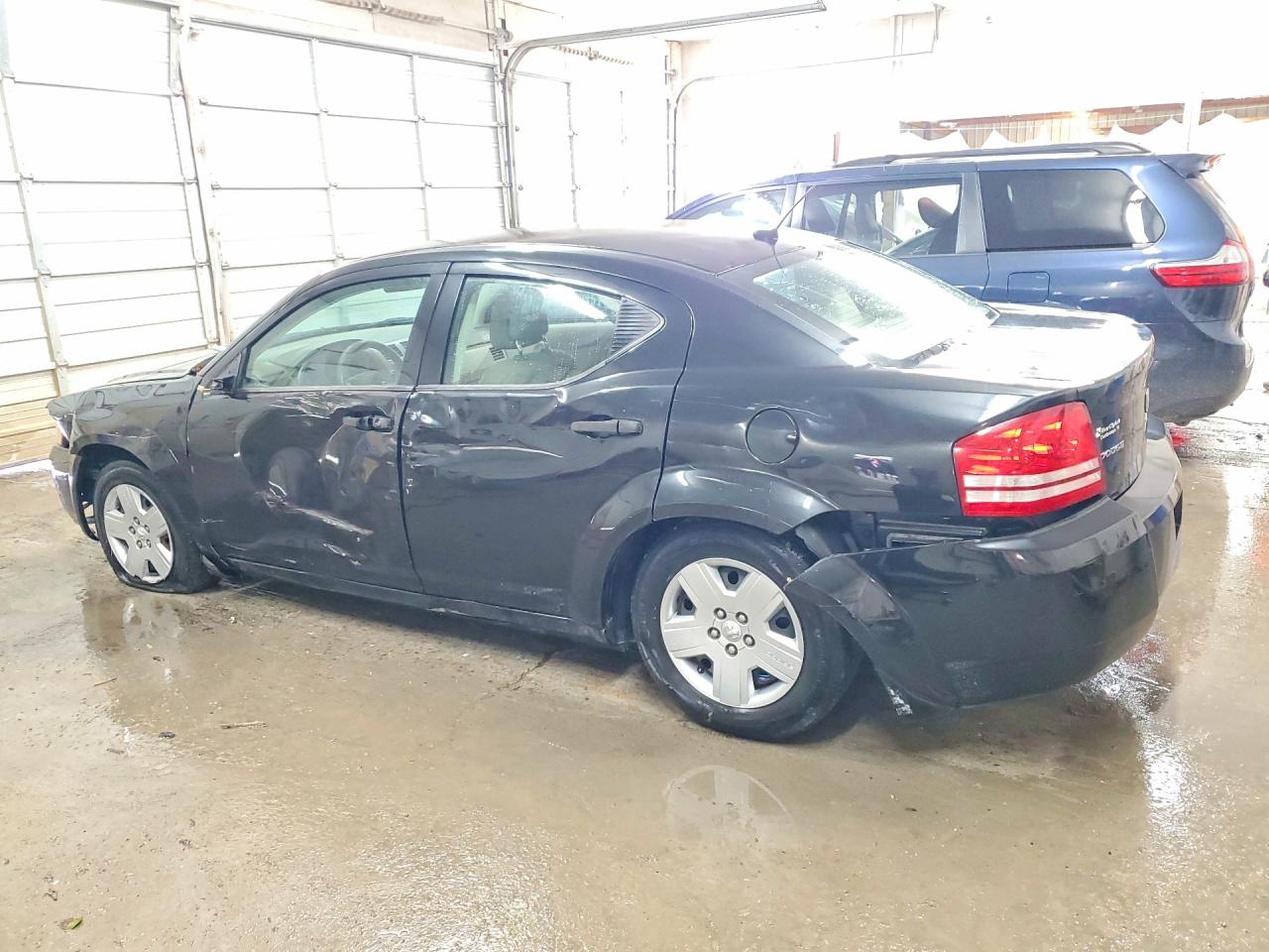 2010 DODGE AVENGER SXT photo 2