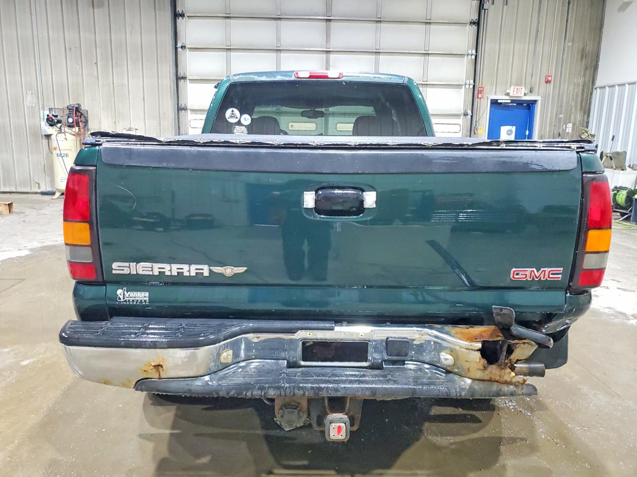 2004 GMC NEW SIERRA K1500 photo 11