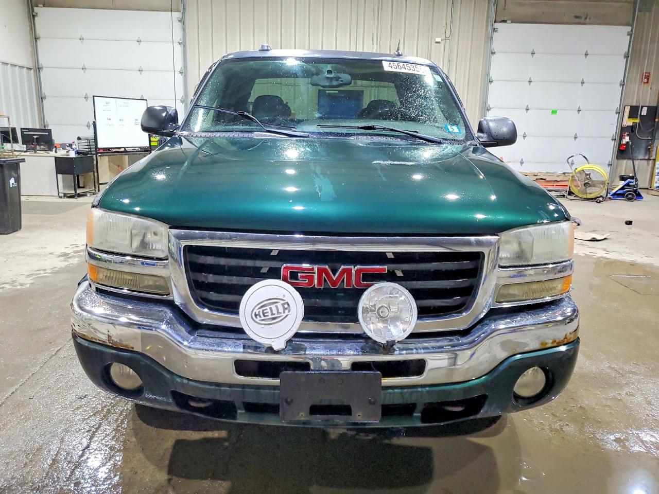 2004 GMC NEW SIERRA K1500 photo 9