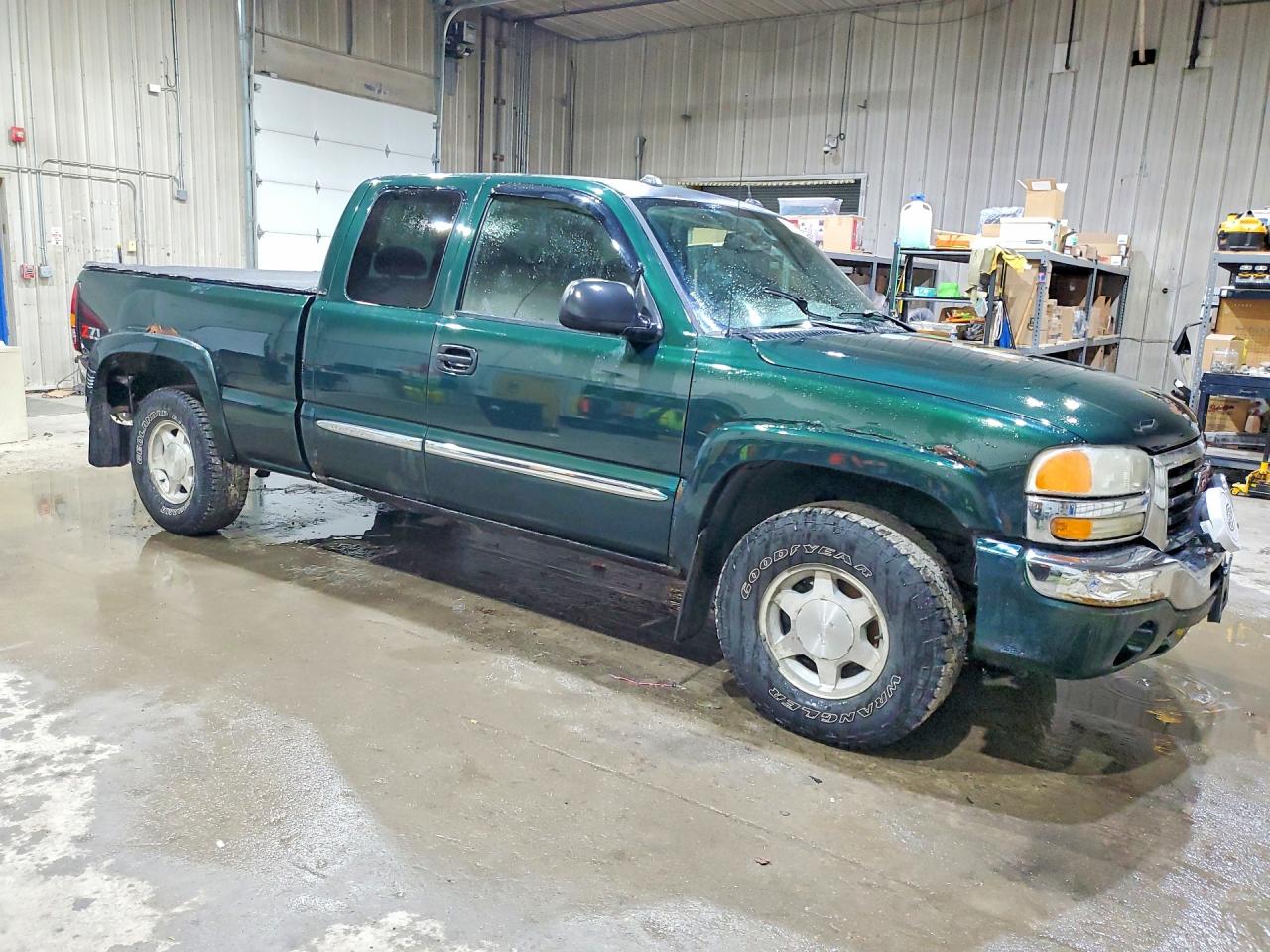 2004 GMC NEW SIERRA K1500 photo 7