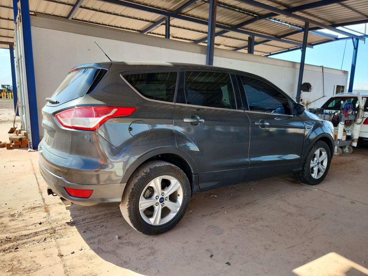 2016 FORD ESCAPE SE photo 5