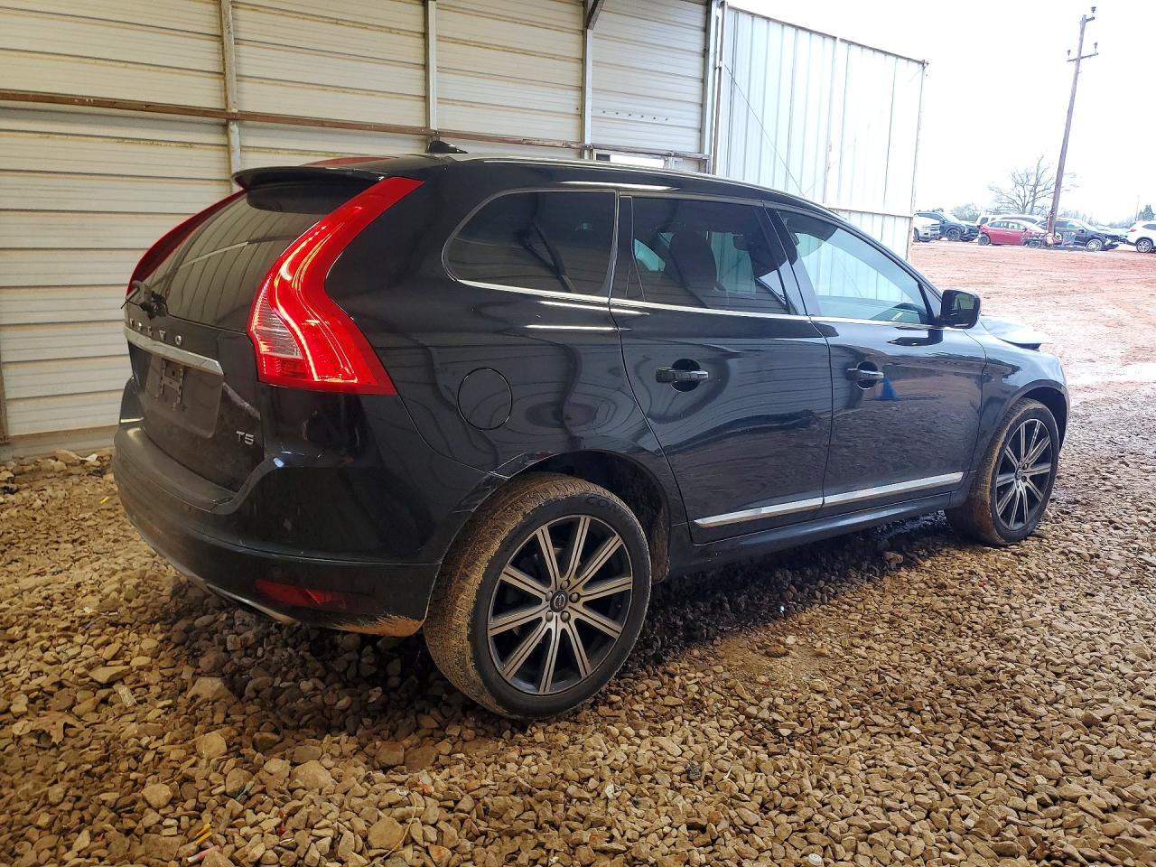 2016 VOLVO XC60 T5 PLATINUM photo 3