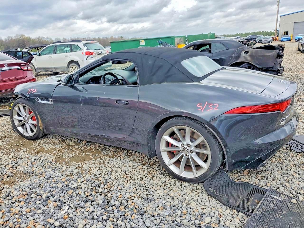 2014 JAGUAR F-TYPE S photo 2