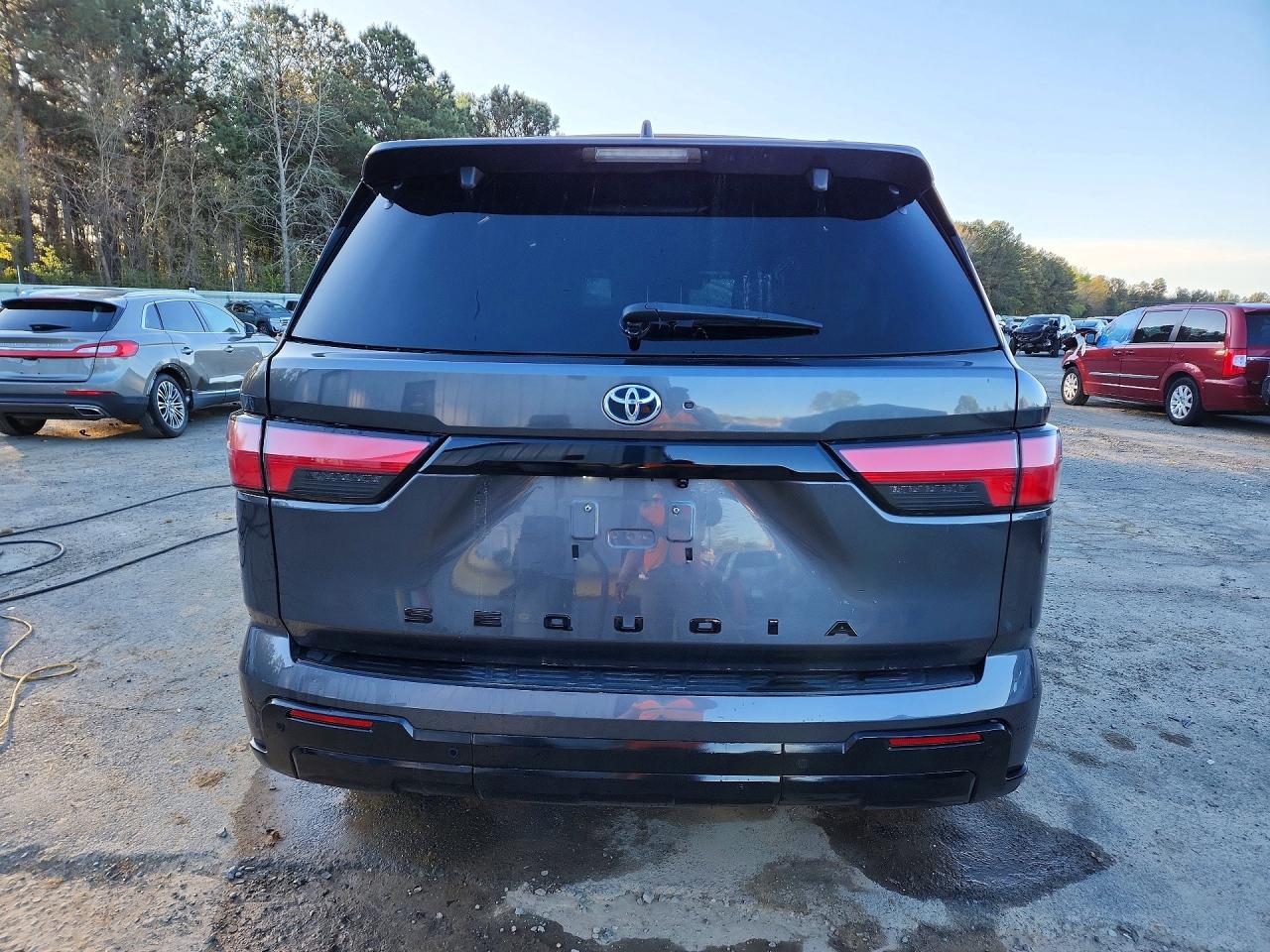 2023 TOYOTA SEQUOIA PLATINUM photo 11