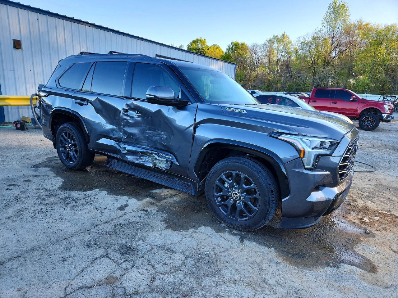 2023 TOYOTA SEQUOIA PLATINUM photo 7