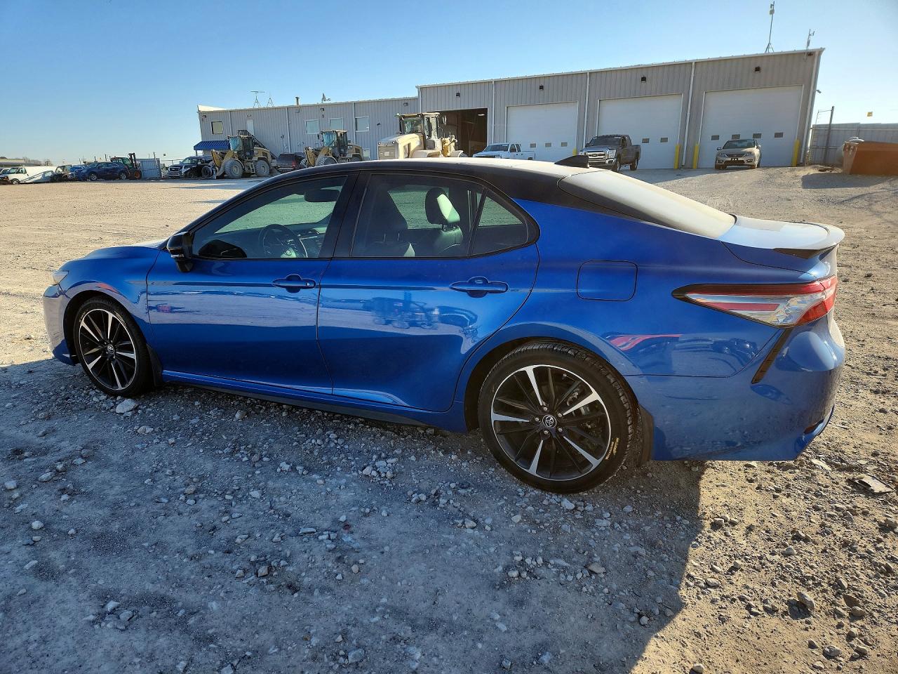 2018 TOYOTA CAMRY XSE V6 photo 2