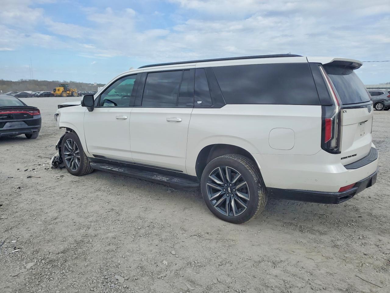 2021 CADILLAC ESCALADE ESV SPORT photo 3