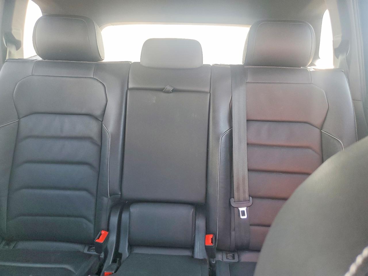 2021 VOLKSWAGEN TIGUAN SEL PREMIUM R-LINE photo 19