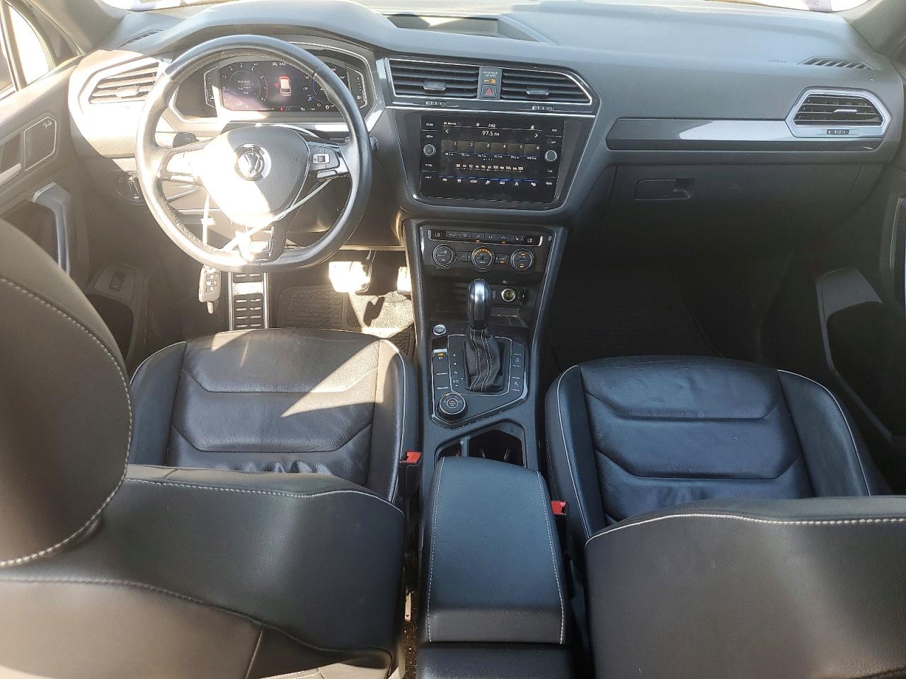 2021 VOLKSWAGEN TIGUAN SEL PREMIUM R-LINE photo 15