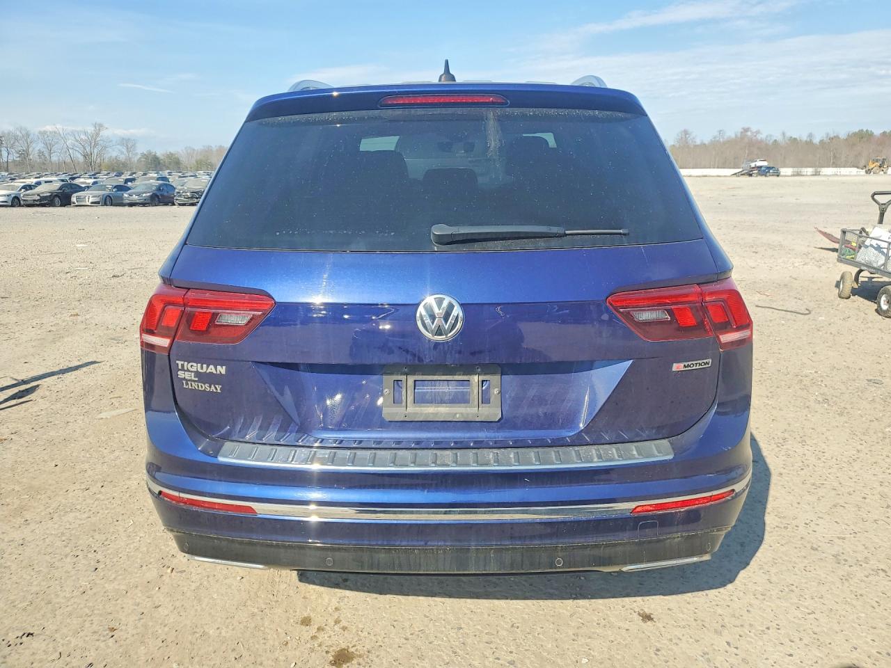 2021 VOLKSWAGEN TIGUAN SEL PREMIUM R-LINE photo 11