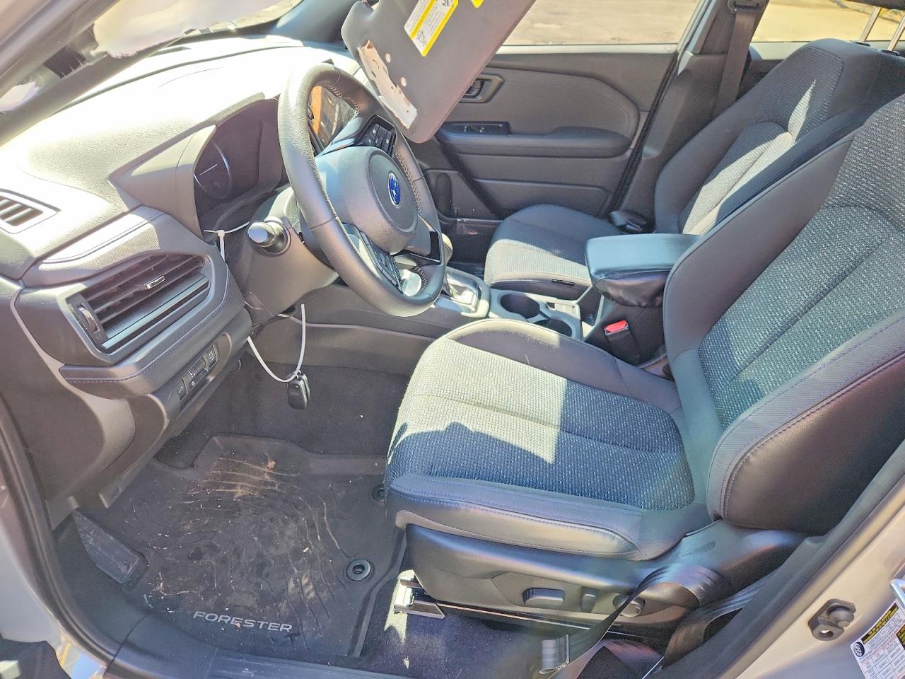 2025 SUBARU FORESTER PREMIUM photo 19