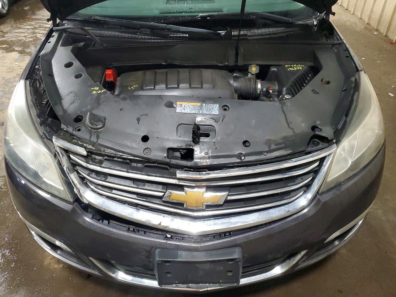 2014 CHEVROLET TRAVERSE LT photo 12