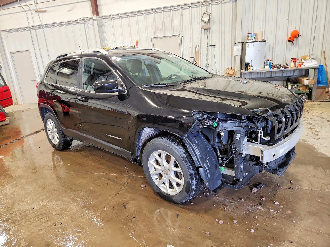 2017 JEEP CHEROKEE LATITUDE photo 4