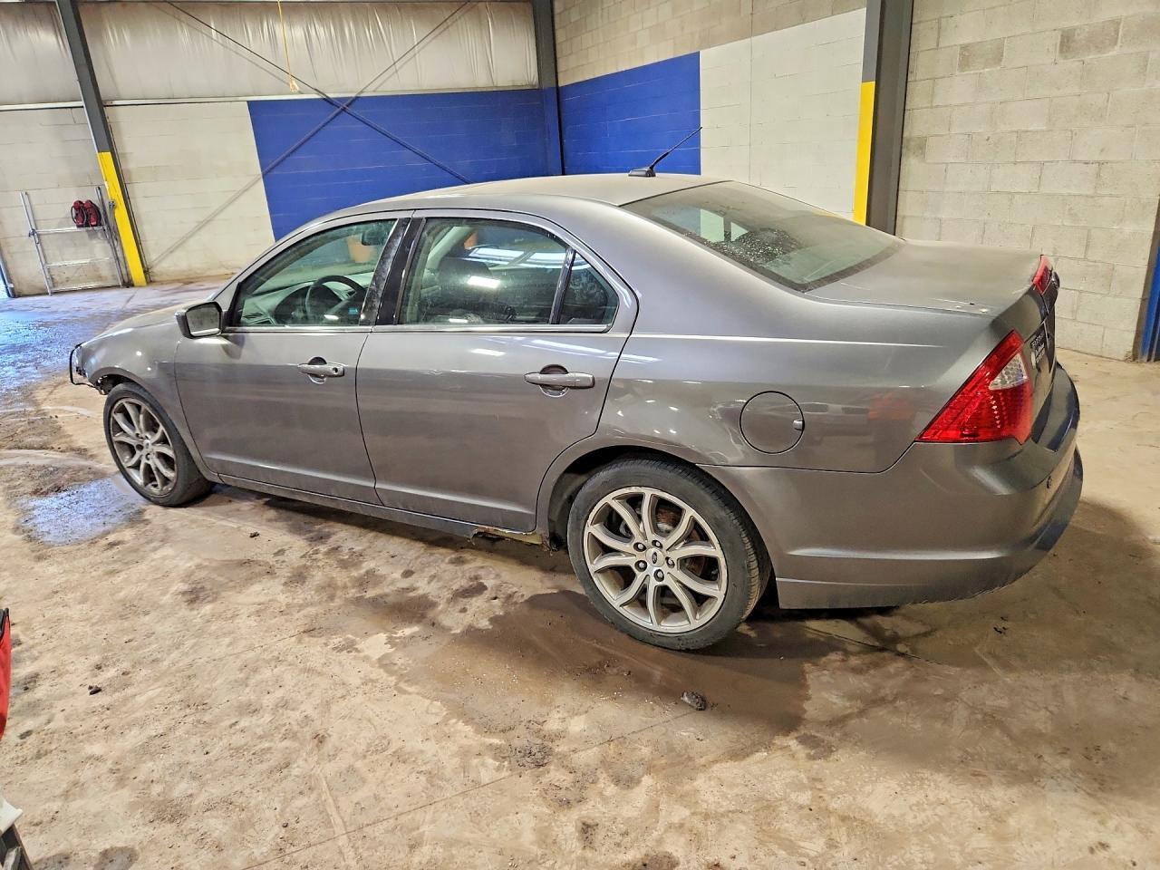 2010 FORD FUSION SE photo 2