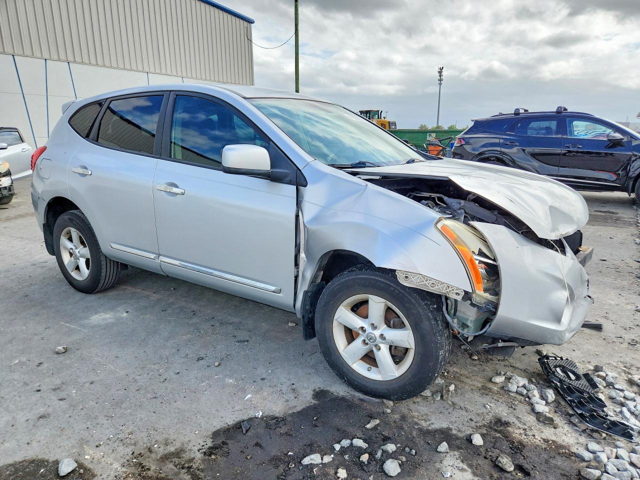 2013 NISSAN ROGUE S photo 10