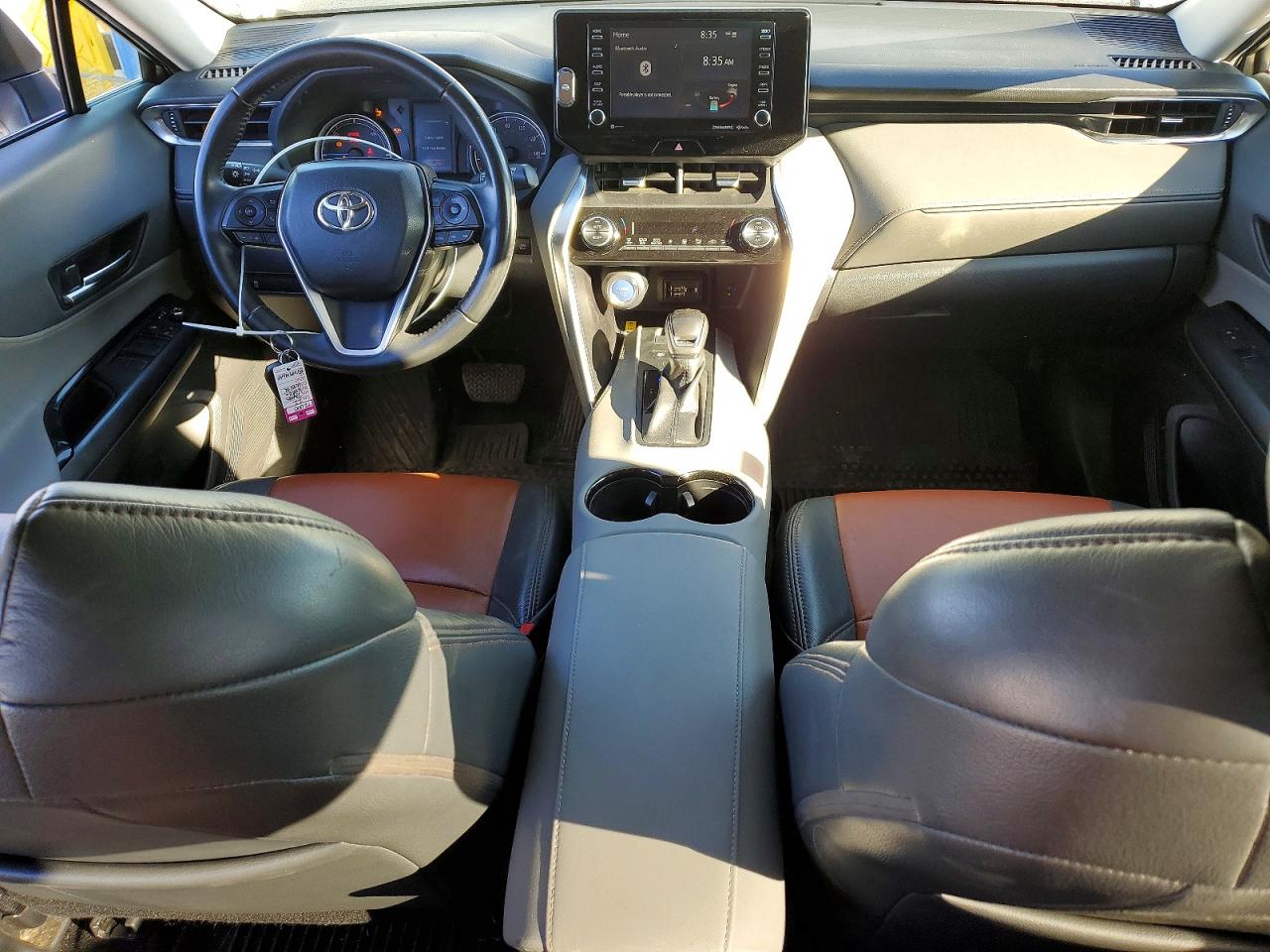 2022 TOYOTA VENZA LE photo 15
