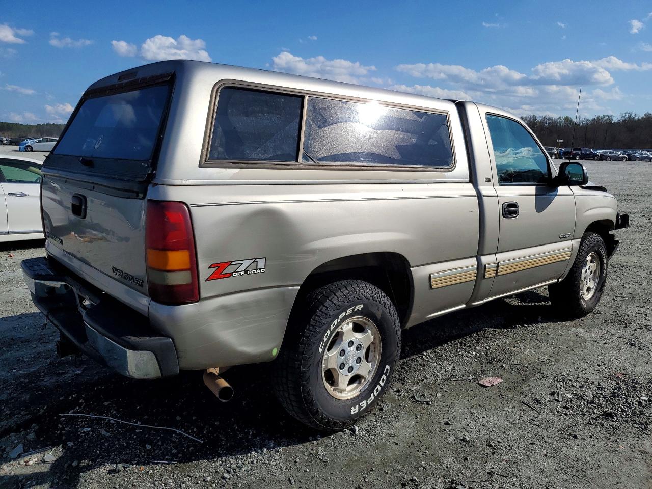 2002 CHEVROLET SILVERADO K1500 photo 3