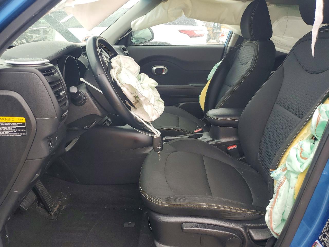 2016 KIA SOUL + photo 13