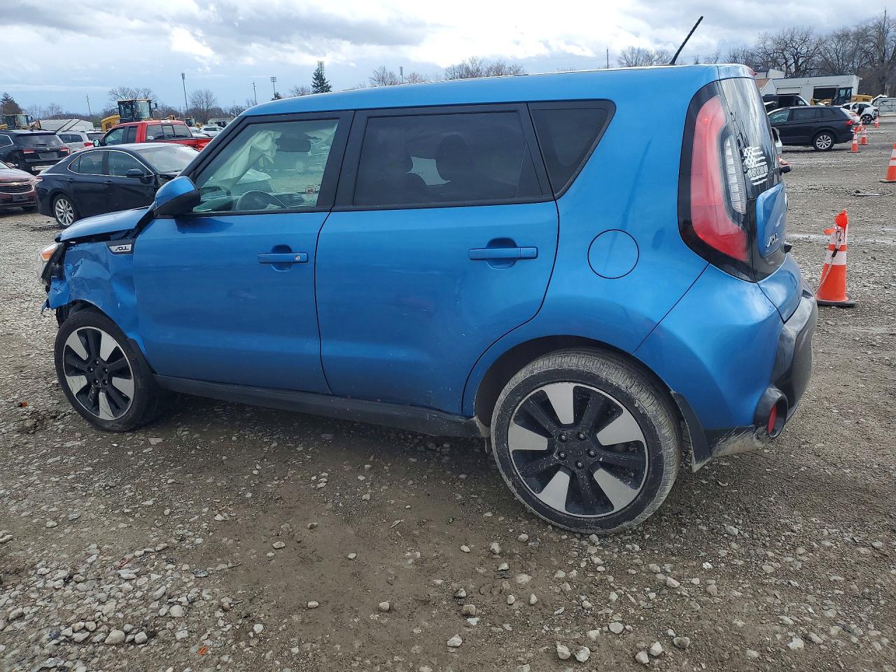 2016 KIA SOUL + photo 3