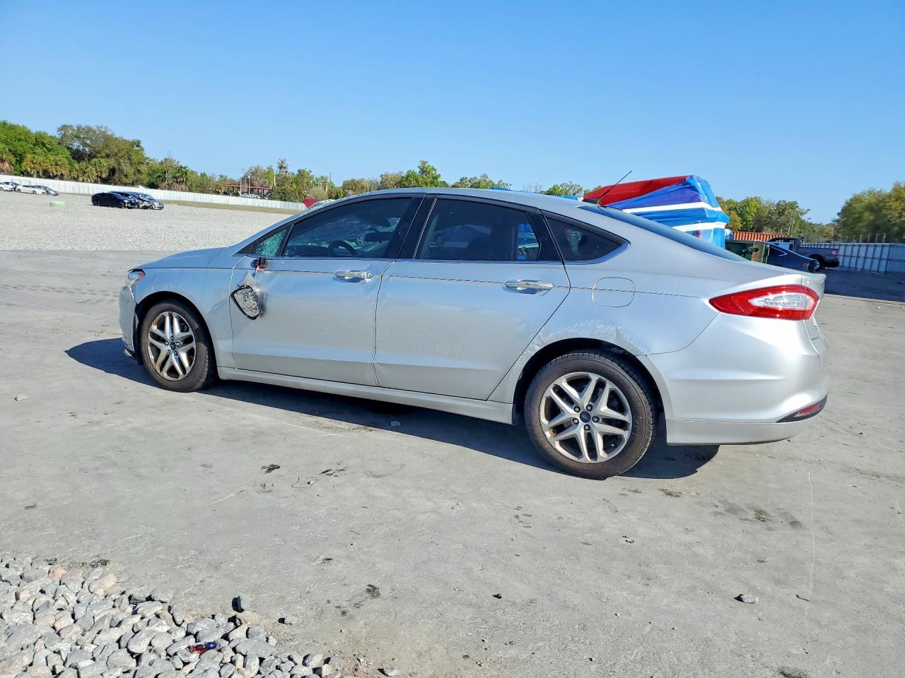 2015 FORD FUSION SE photo 3