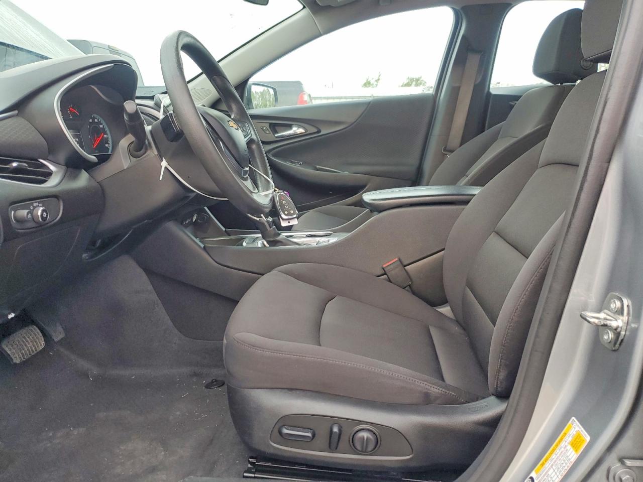 2023 CHEVROLET MALIBU LT photo 13
