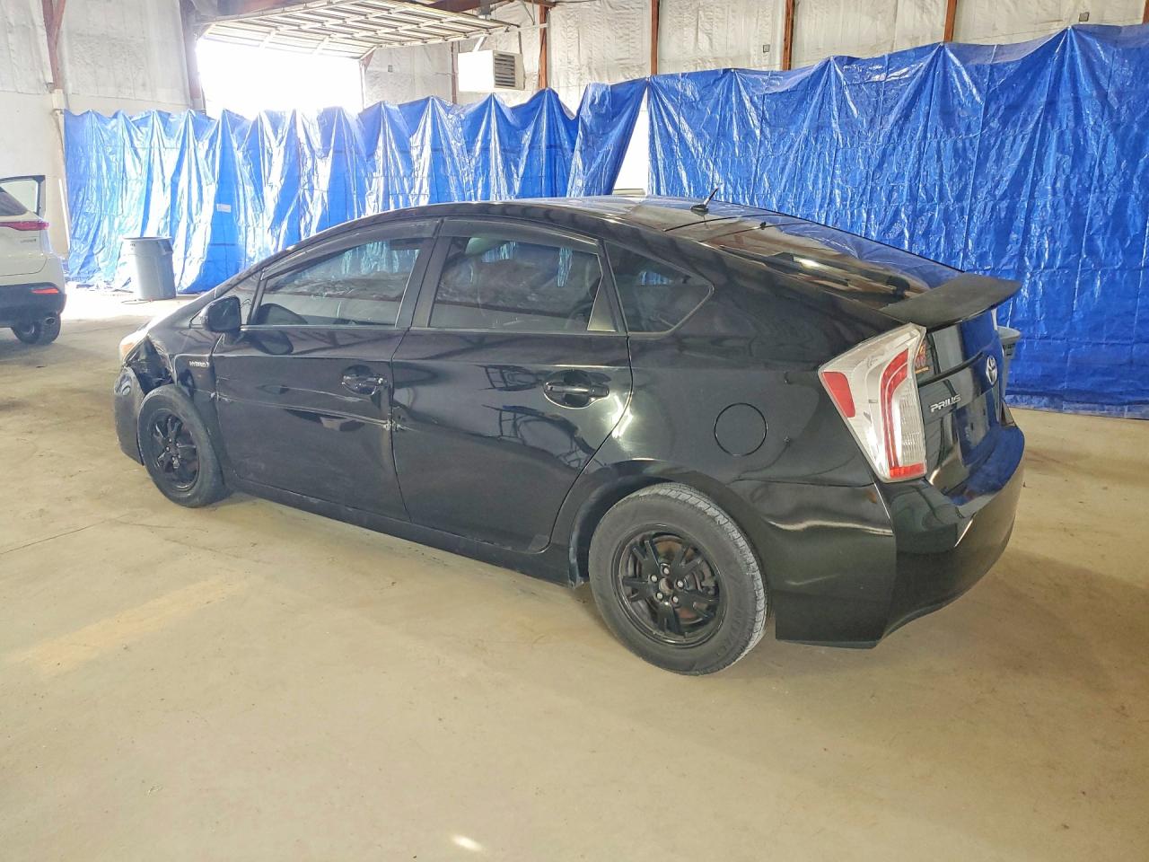 2013 TOYOTA PRIUS TWO photo 3