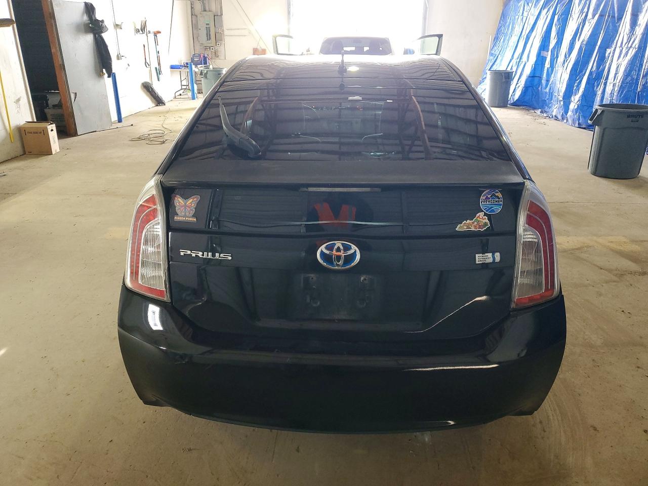 2013 TOYOTA PRIUS TWO photo 11