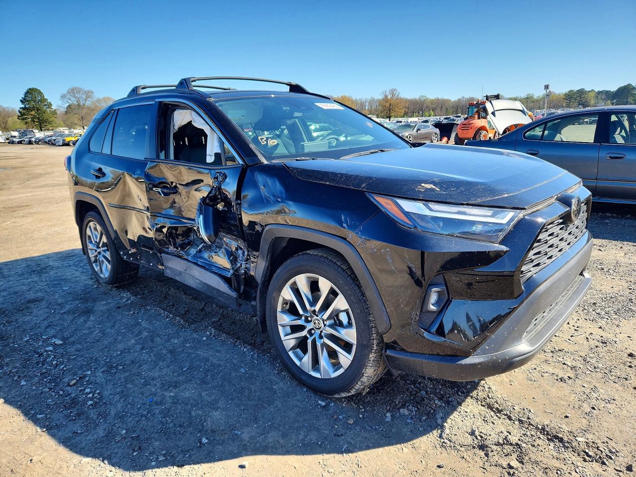 2024 TOYOTA RAV4 XLE PREMIUM photo 7
