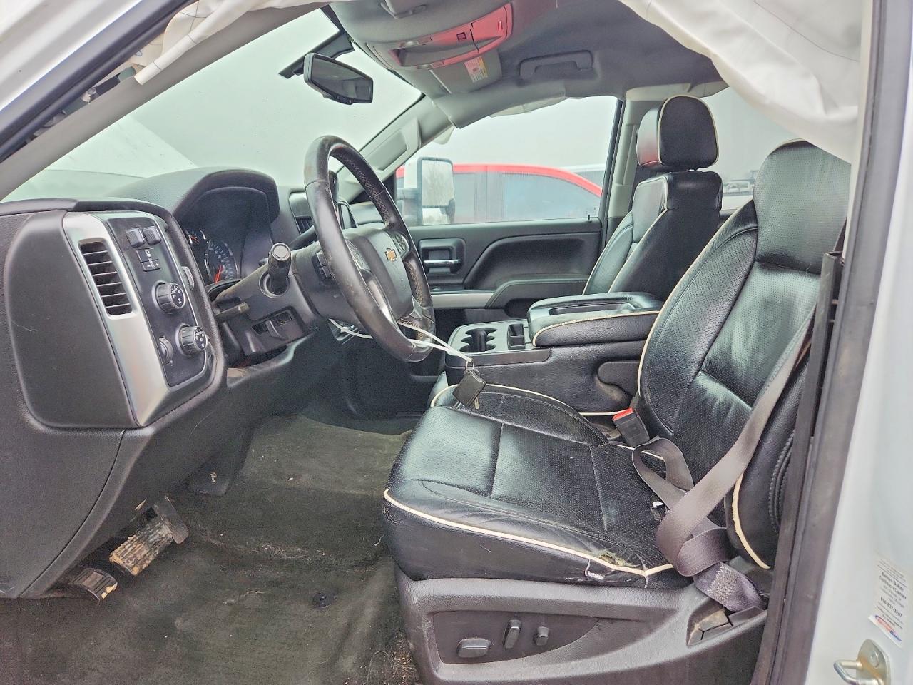 2016 CHEVROLET SILVERADO K1500 LT photo 7