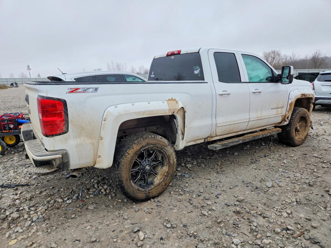 2016 CHEVROLET SILVERADO K1500 LT photo 3