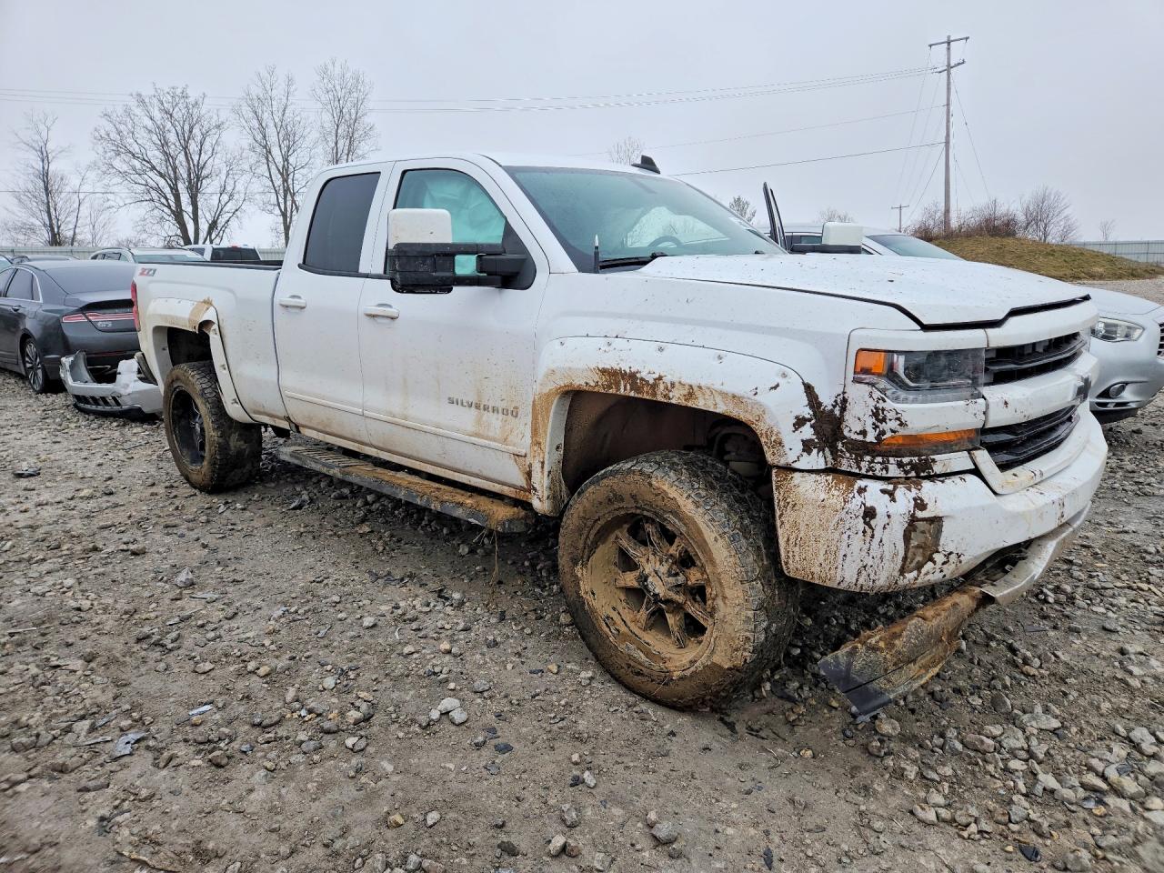 2016 CHEVROLET SILVERADO K1500 LT photo 4