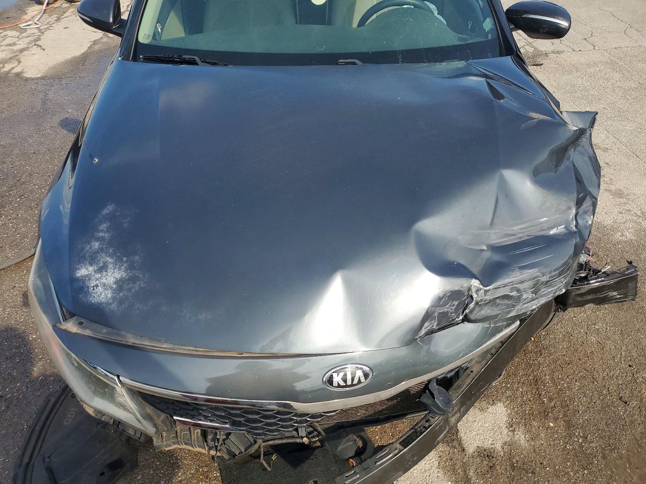 2016 KIA OPTIMA LX photo 21