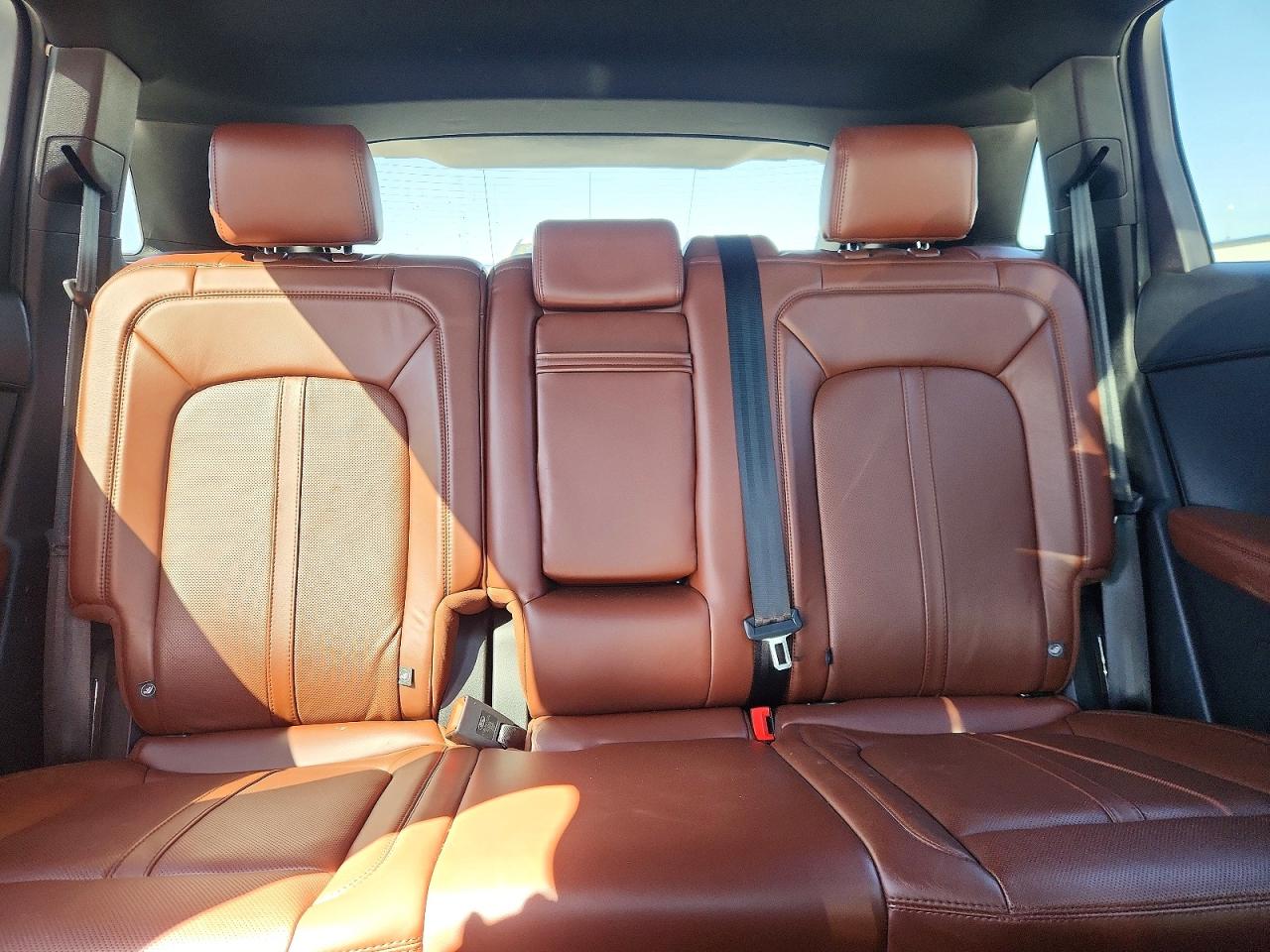 2016 LINCOLN TOWNHOUSE MKX photo 28