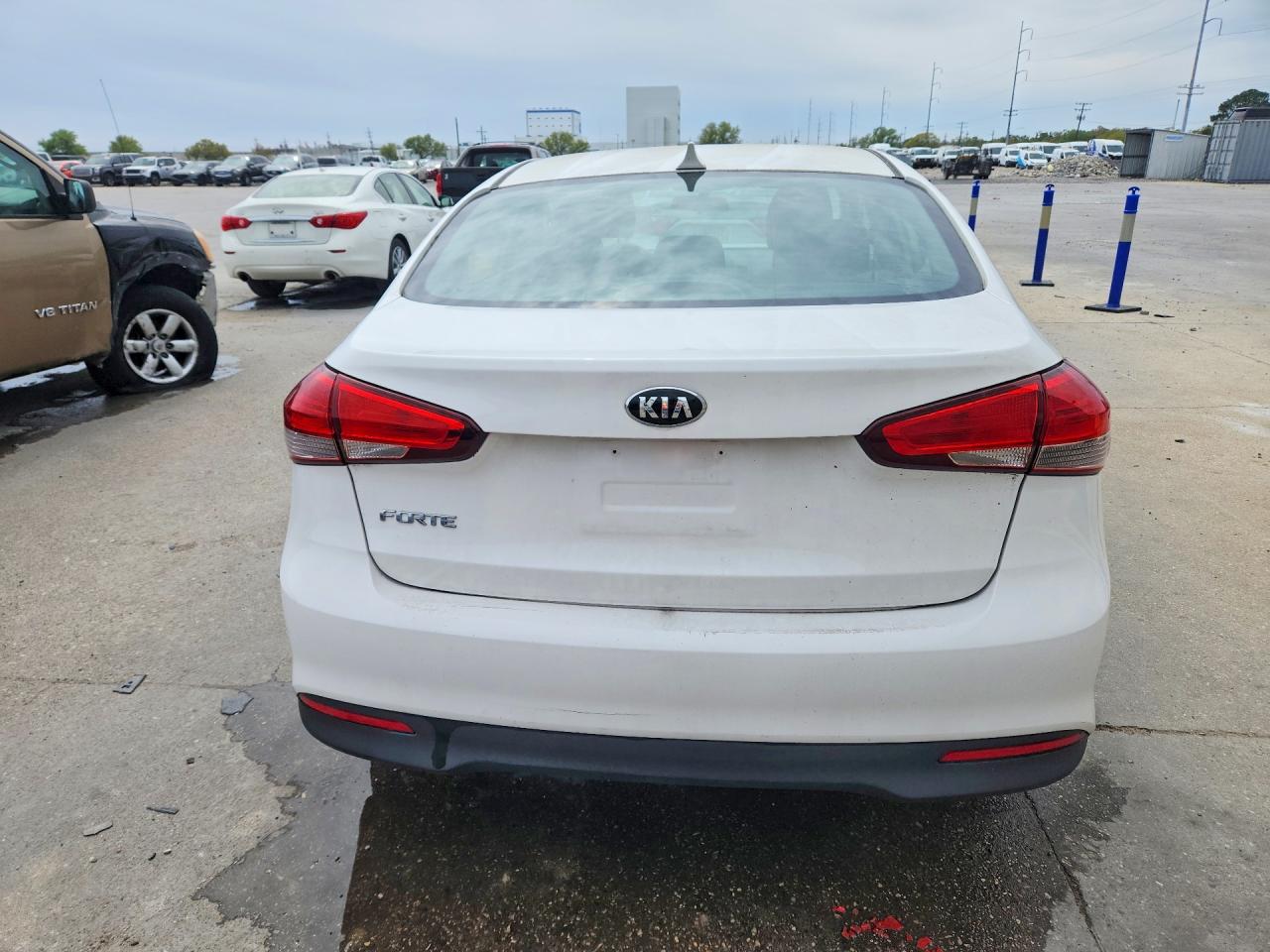 2017 KIA FORTE LX photo 11