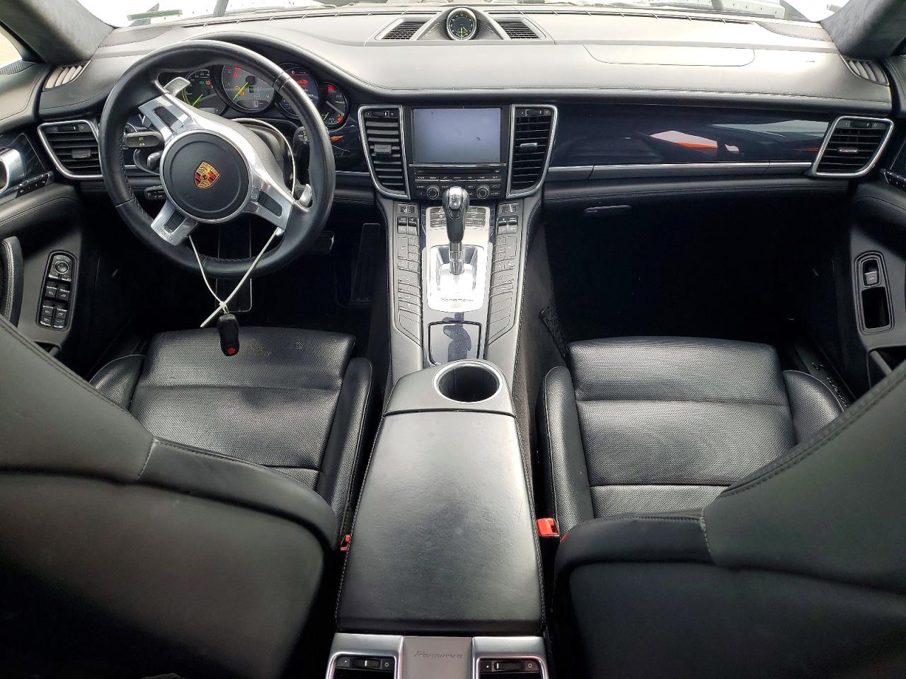 2016 PORSCHE PANAMERA photo 8