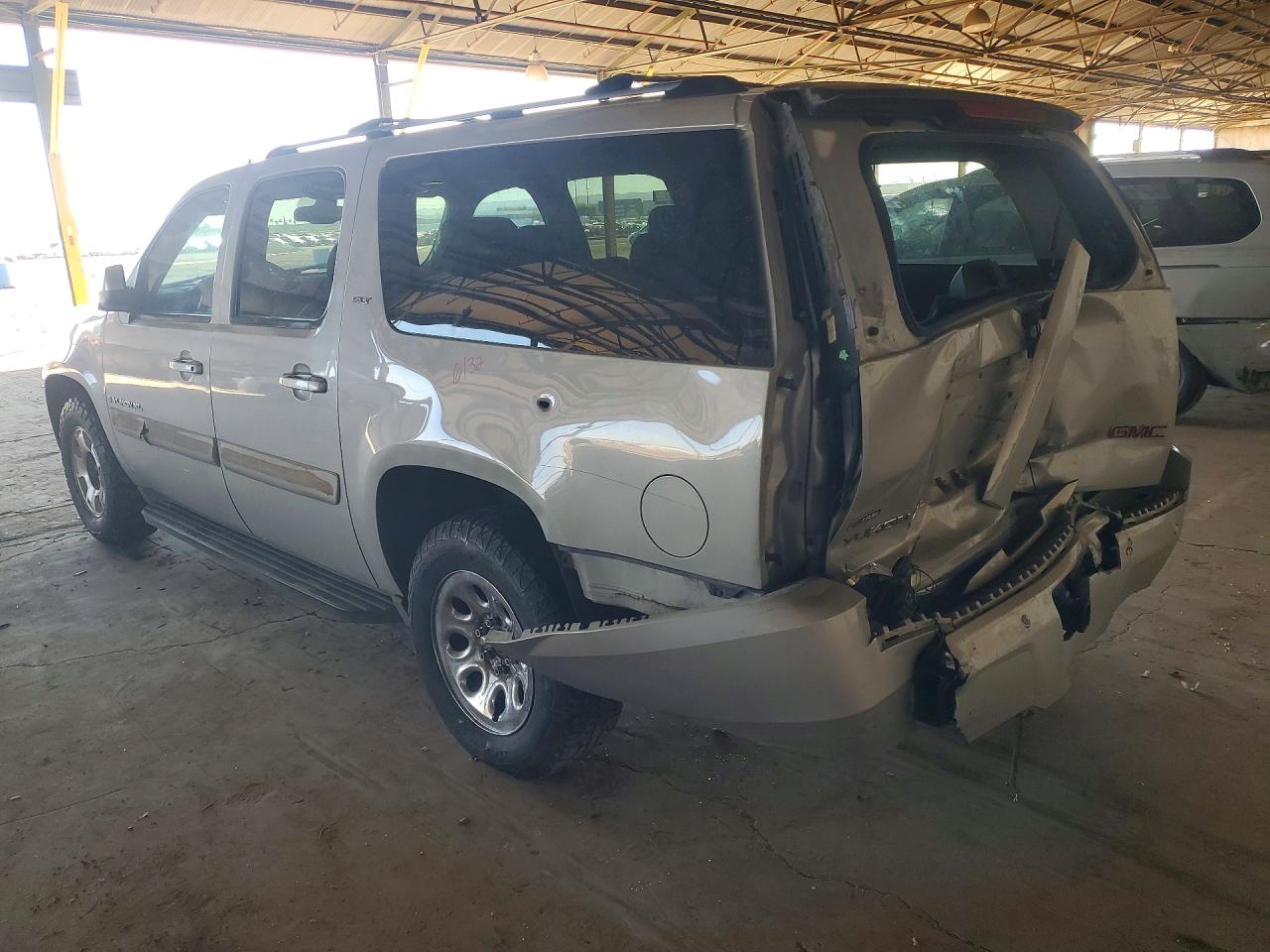 2007 GMC YUKON XL C1500 photo 3